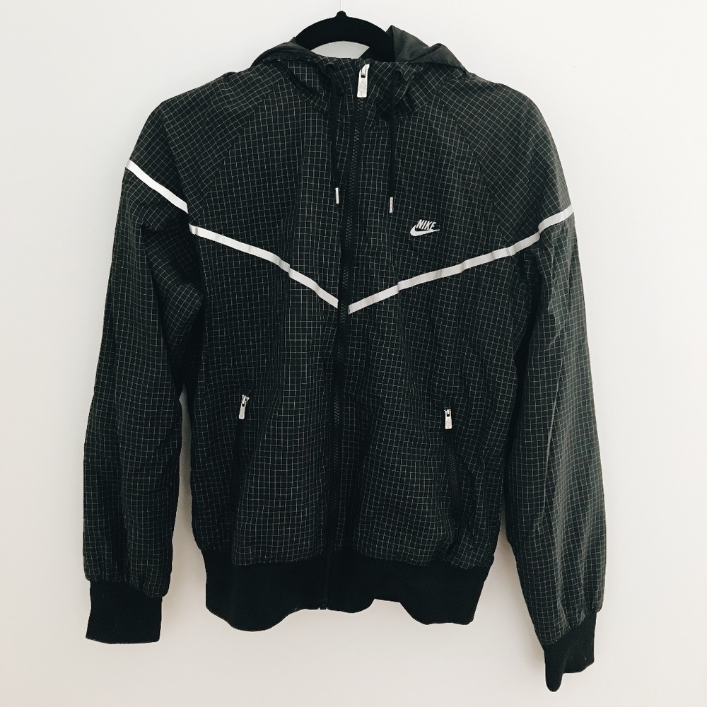 Nike Womens Windbreaker